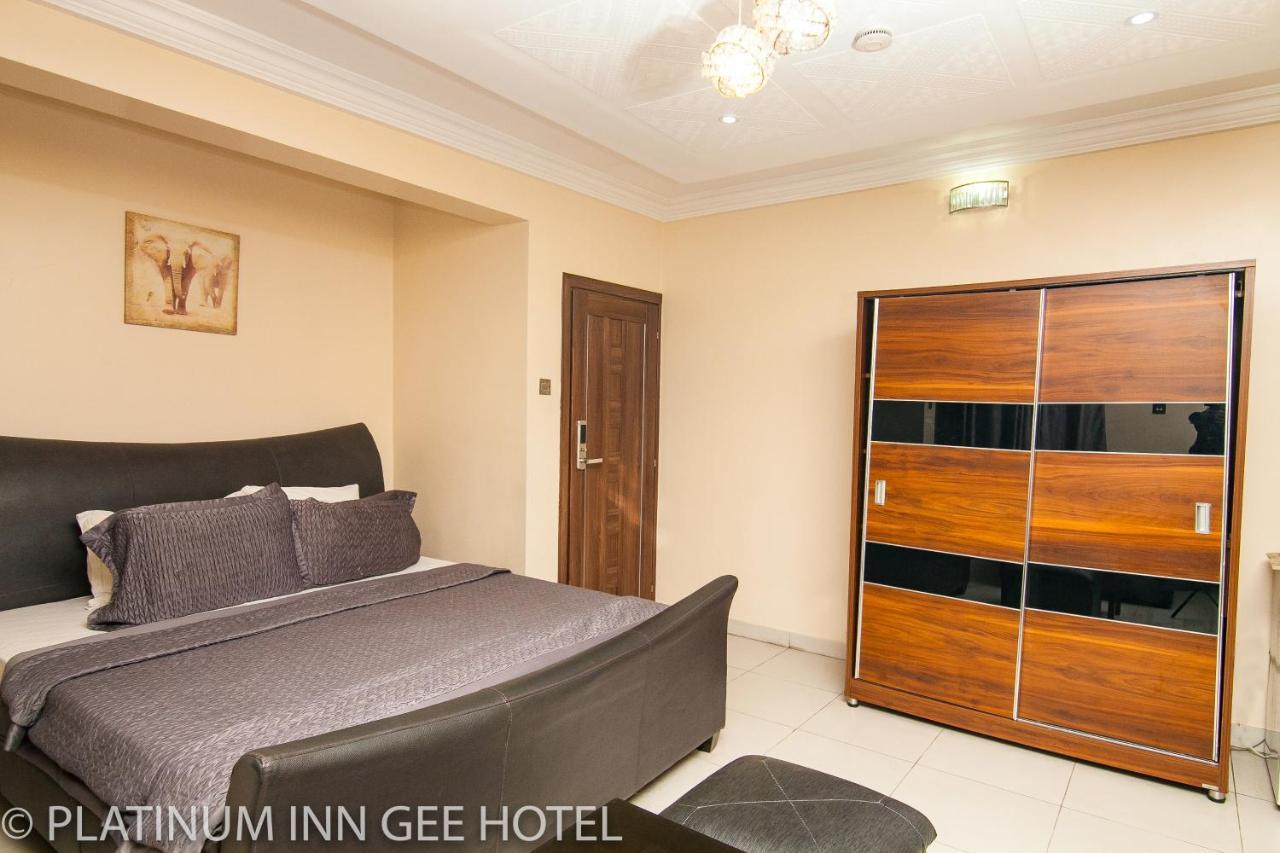 Platinum Inn Gee Hotel Suru Lere Bagian luar foto