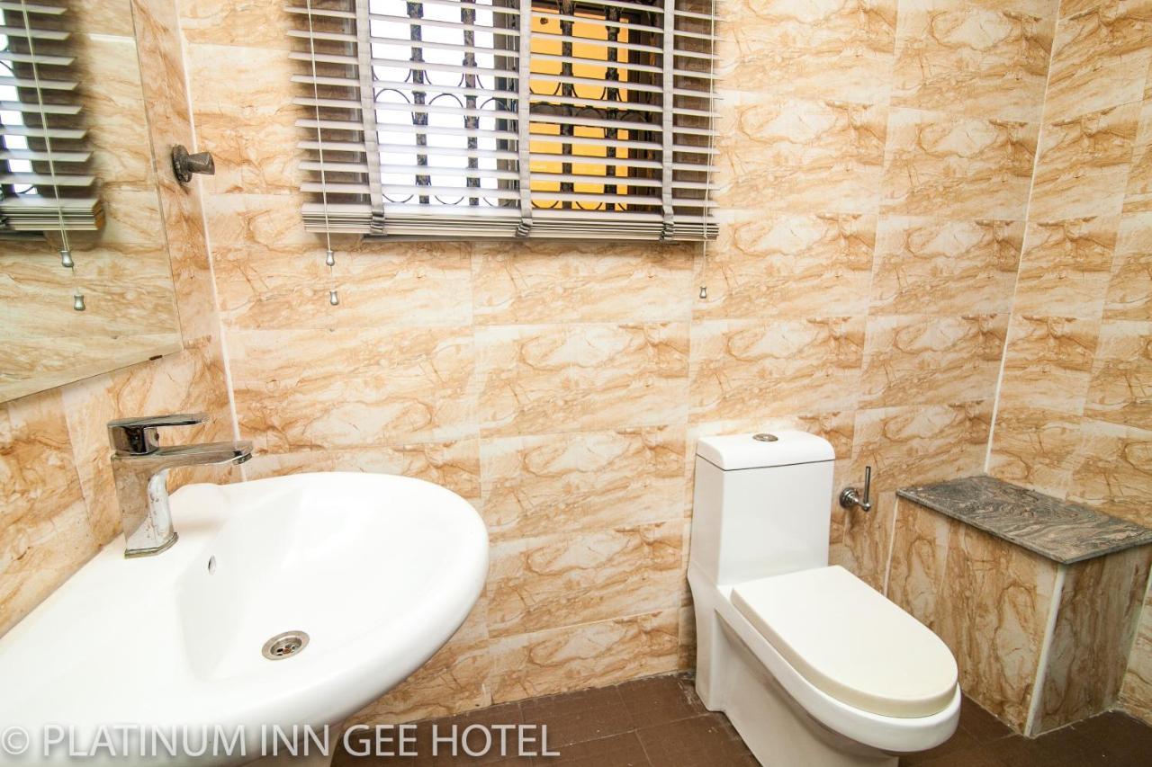 Platinum Inn Gee Hotel Suru Lere Bagian luar foto