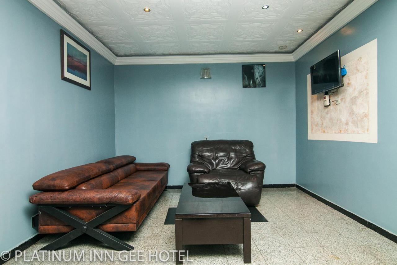 Platinum Inn Gee Hotel Suru Lere Bagian luar foto