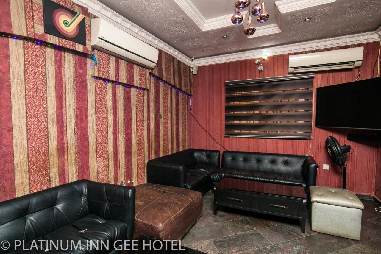 Platinum Inn Gee Hotel Suru Lere Bagian luar foto