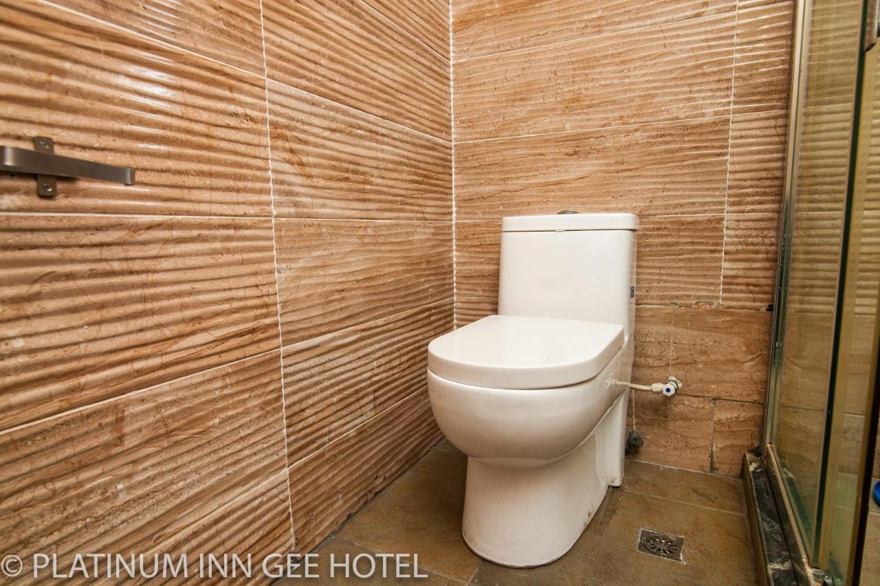 Platinum Inn Gee Hotel Suru Lere Bagian luar foto