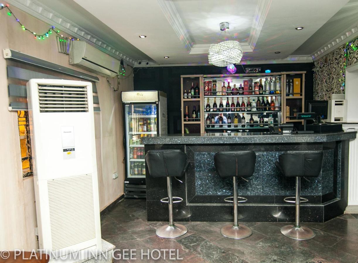 Platinum Inn Gee Hotel Suru Lere Bagian luar foto