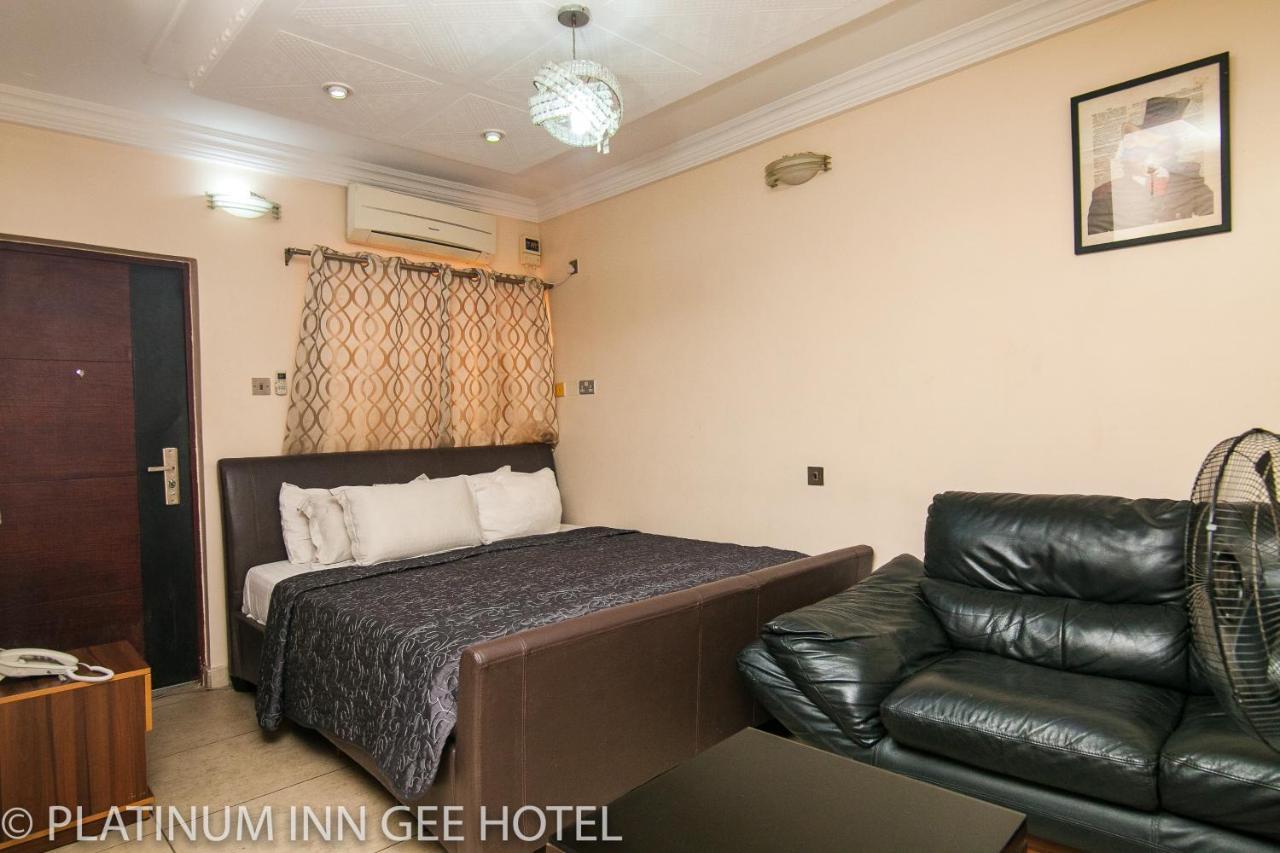 Platinum Inn Gee Hotel Suru Lere Bagian luar foto