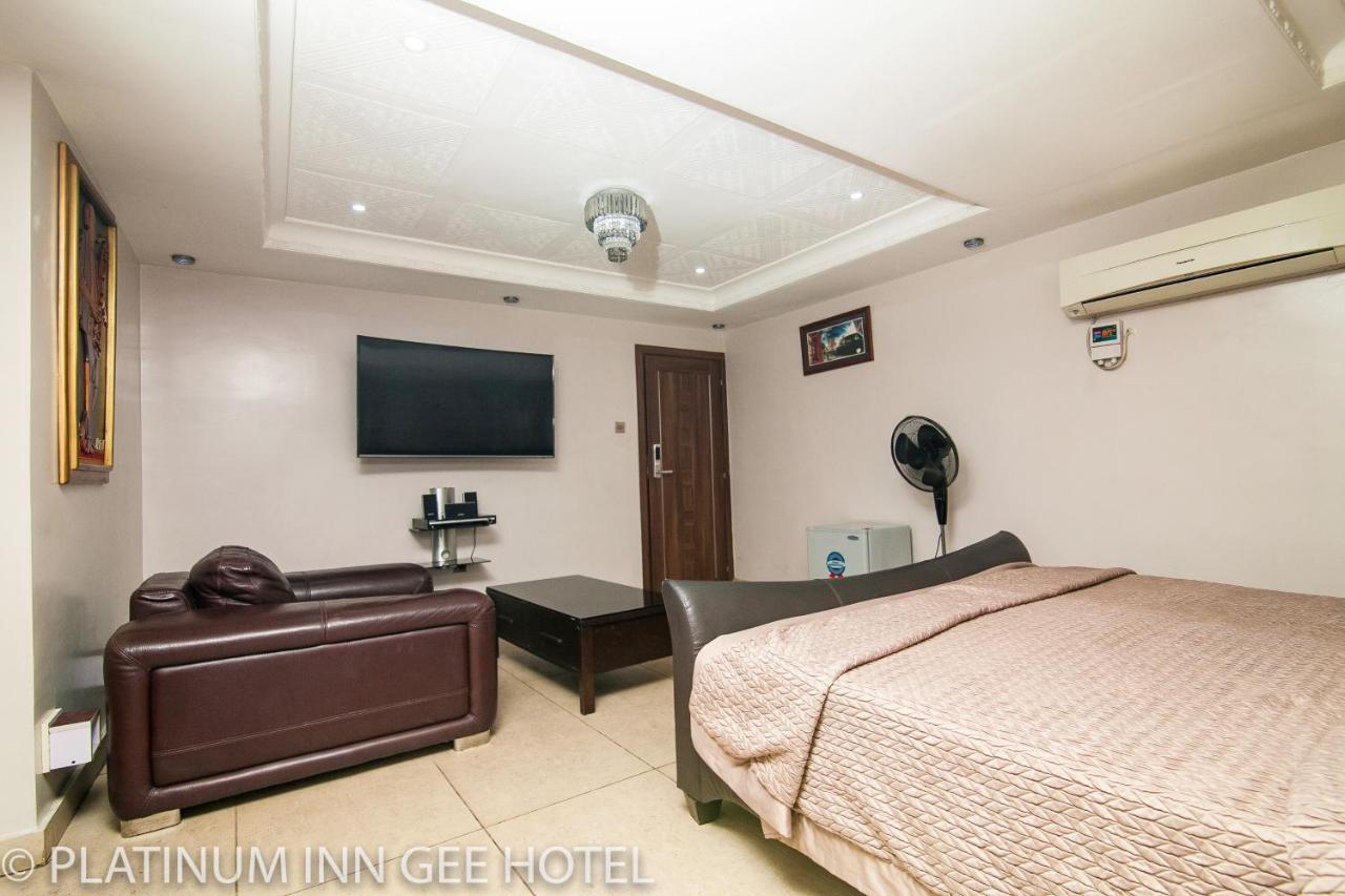 Platinum Inn Gee Hotel Suru Lere Bagian luar foto