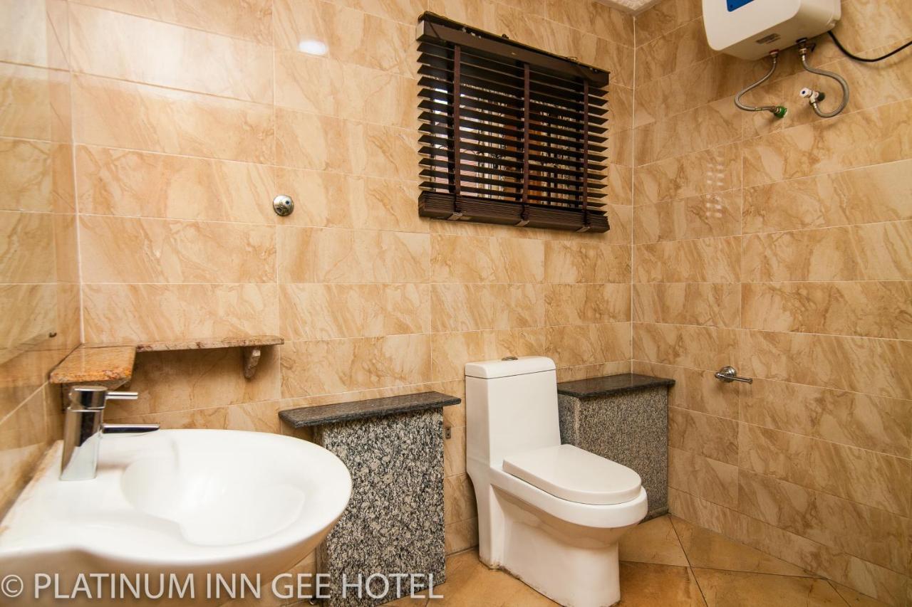 Platinum Inn Gee Hotel Suru Lere Bagian luar foto